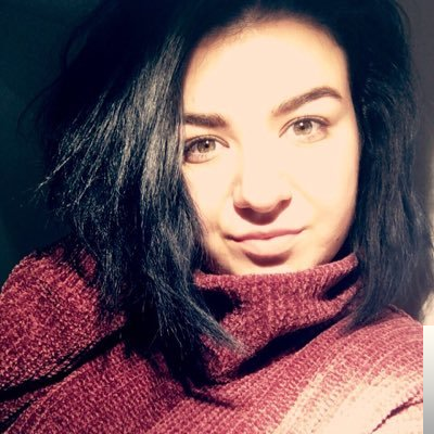 دانلود آلبوم Yakın Ama (2017) از Asya Akın