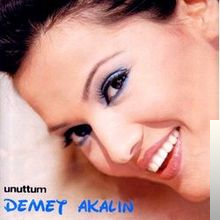دانلود آلبوم Unuttum (2003) از Demet Akalın