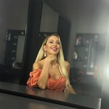 دانلود آلبوم Yüzün Gülmesin (2024) از Elçin Aydın