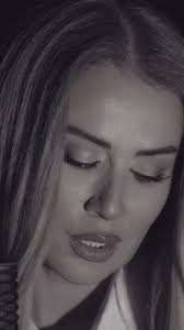 دانلود آلبوم İstedim (2024) از Roza Zergerli