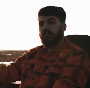 دانلود آلبوم Öyle Küskün Bakma Yar (2021) از Ahmet Aksu