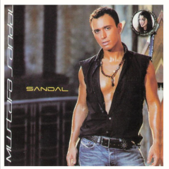 دانلود آلبوم Aşka Yürek Gerek (2003) از Mustafa Sandal