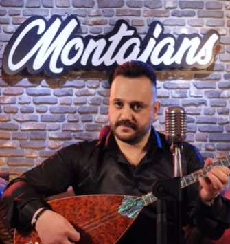دانلود آلبوم Yan Yan Giderek (2022) از Selçuk Şimşek